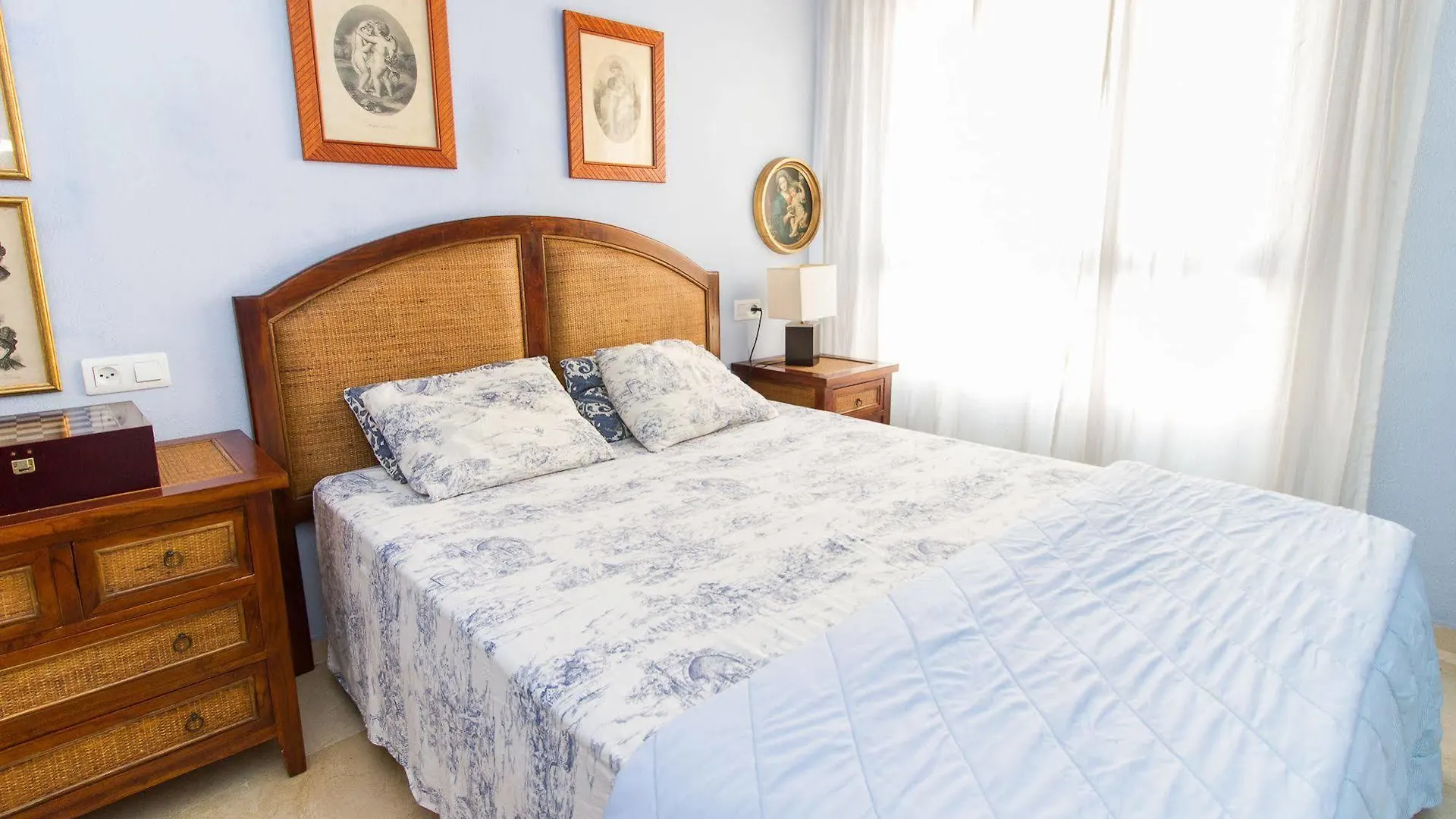 Alfonso Reyes Apartment - Malaga Harbour