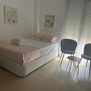 - Refino, 36 Málaga
